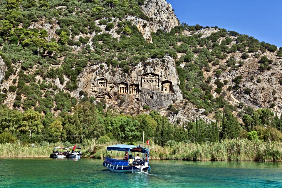 Kaunian rock tombs